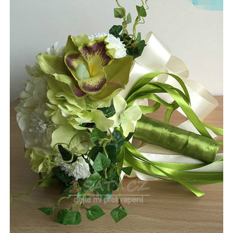 Zelený a bílý zápas míč hedvábný chryzantém nevěsta drží květiny - Strana 2