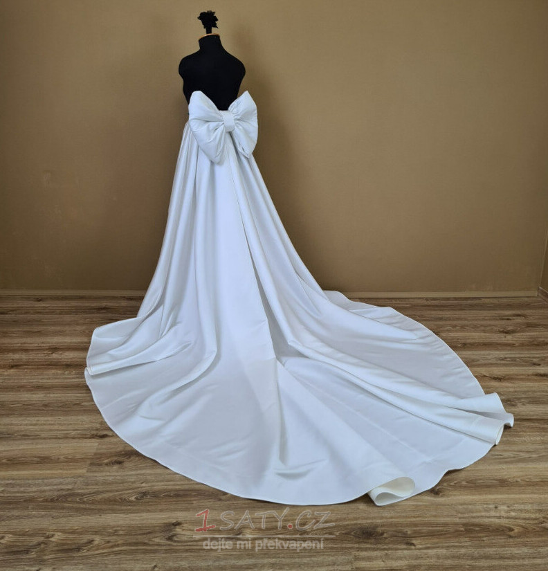 Saténová Odnímatelná mašlička k sukni svatebních šatů Svatební vlečka odnímatelná mašlička
