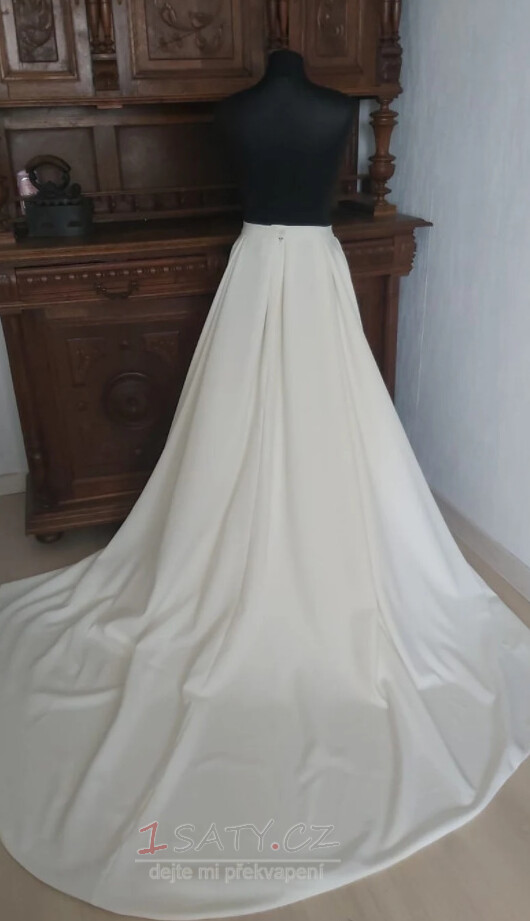 Sukně s kapsami sukně nevěsty odděluje svatební odnímatelnou vlečku Odnímatelnou sukni