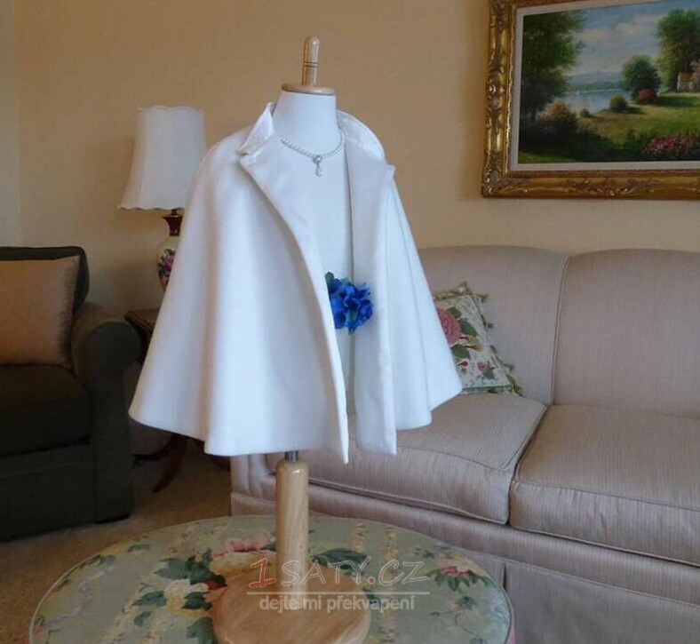 Svatební plášť prvního svatebního pláště lze přizpůsobit