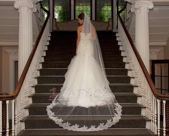 Svatební závoj s hřebenovou bílou krajkou Fabric Lace Mid-length