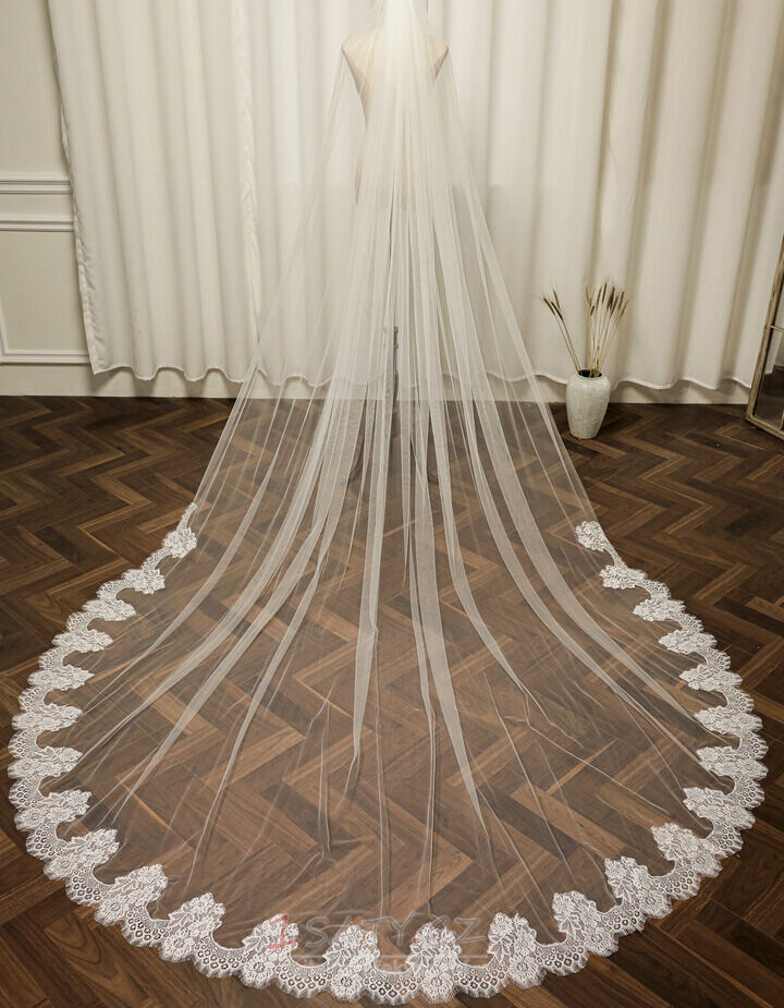 Svatební závoj Velký krajkový závoj s dlouhým úsekem Šifrovaný závoj ze slonové kosti Svatební závoj Velký krajkový závoj s dlouhým úsekem Šifrovaný závoj ze slonové kosti